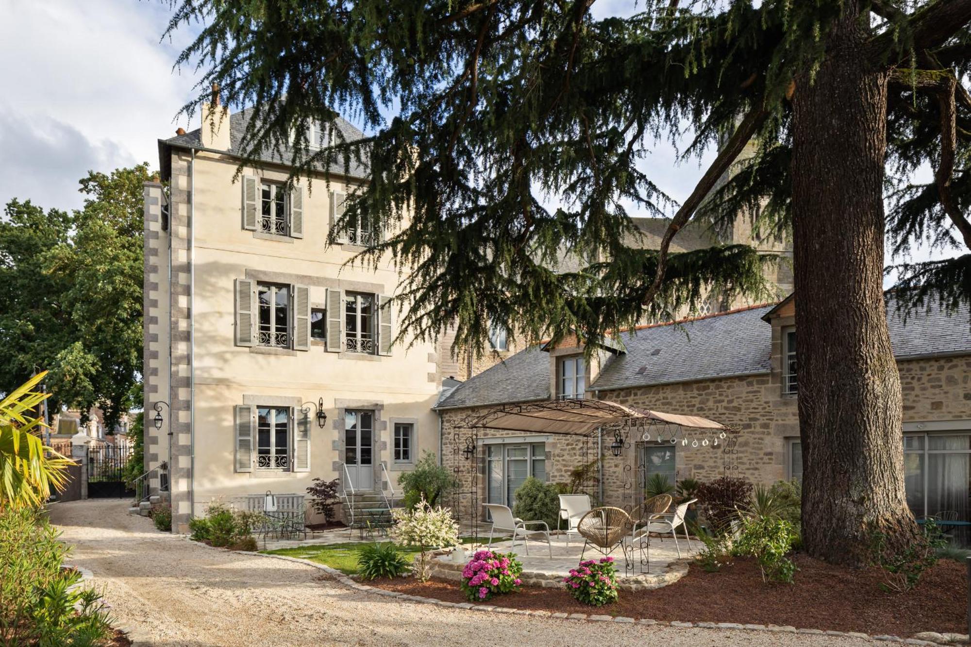 Clos Du Cedre - Chambres D'Hotes D'Exception, Luxury B&B A Dinan Exterior photo
