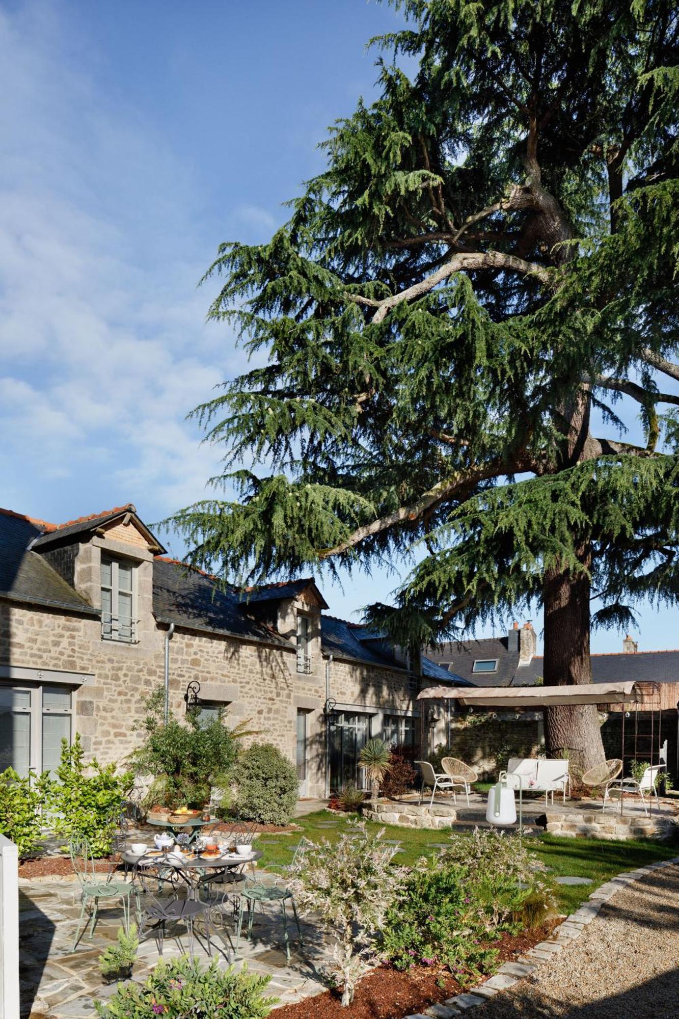 Clos Du Cedre - Chambres D'Hotes D'Exception, Luxury B&B A Dinan Exterior photo